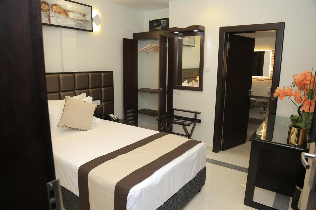 Viveka Hotel Colombo Kalubowila West Экстерьер фото